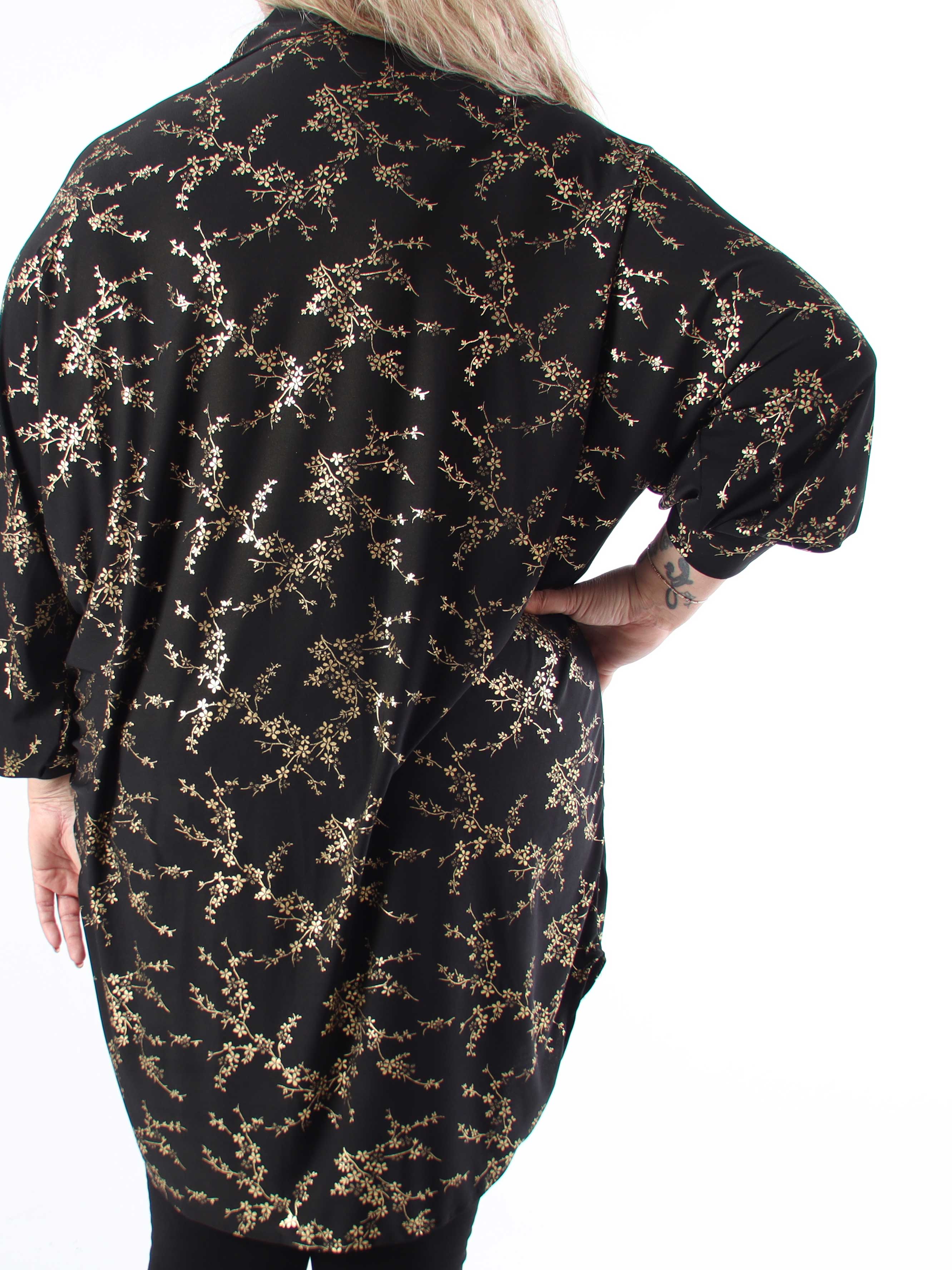 Mia Gold - Skjortklänning i plus size med resår och gulddetaljer